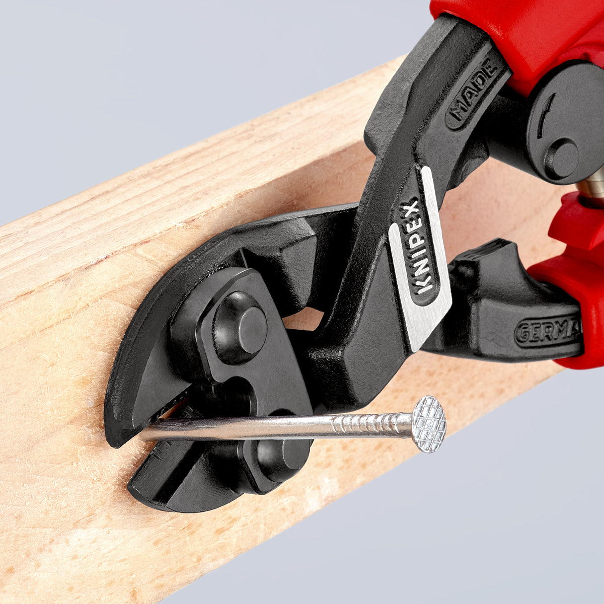 71 22 200 | CoBolt® Compact Bolt Cutters (with Locking Mechanism + 20°