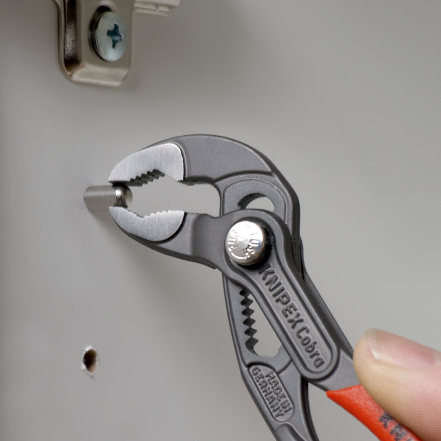87 01 Series | Cobra® Water Pump Pliers | Non-Slip Handle | Grey Atram
