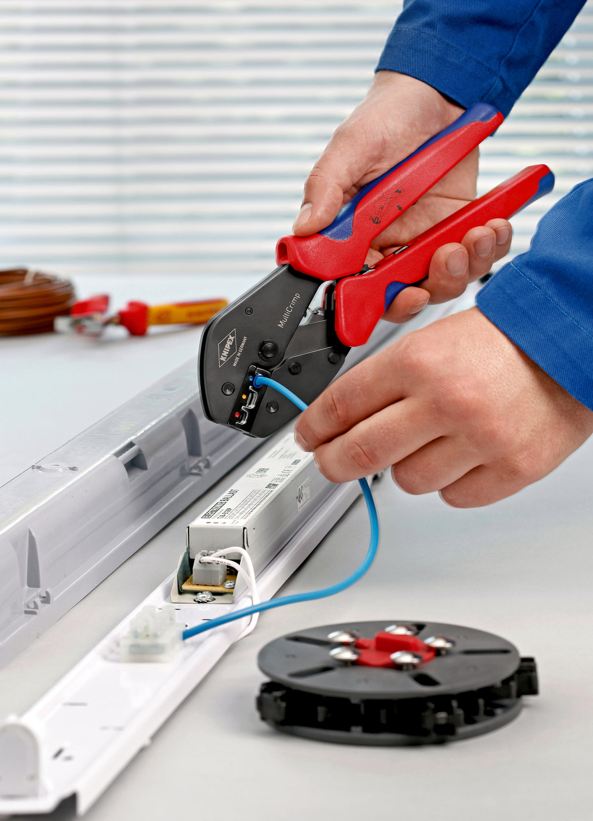 973302-02-POW-A-01_1200x.jpg?v